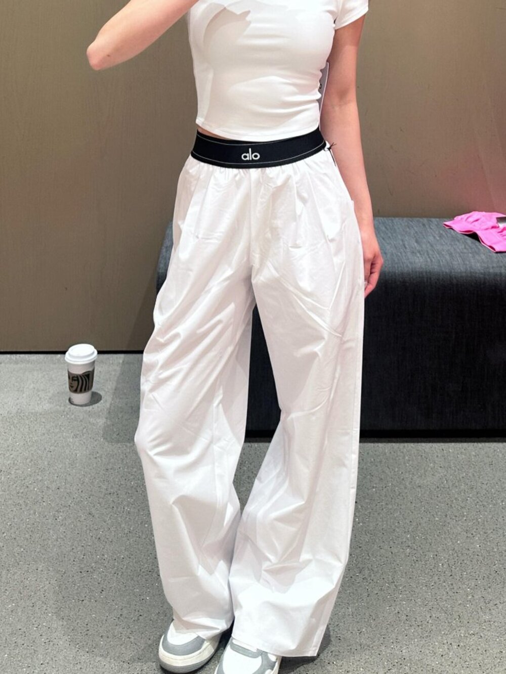 NWT💫Suit Up Pants ALO Yoga White Black Wide Leg 30" Inseam